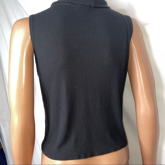 💋Bundle 4 items for $20. Add items💋 to a bundle - Picture 2 of 6